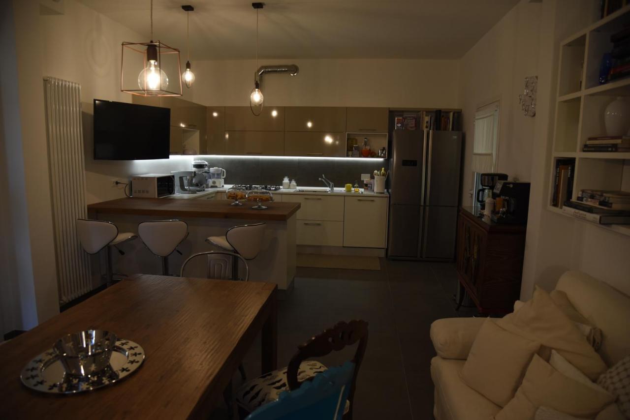 אלבניה Umema B&B מראה חיצוני תמונה
